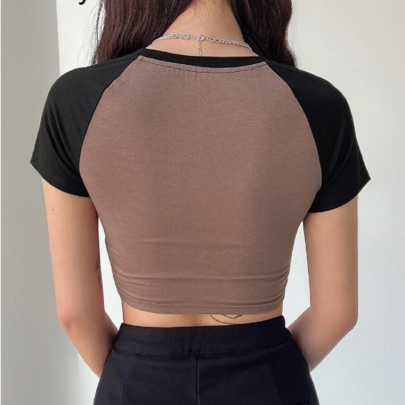 3/$30 dazy heart graphic print raglan sleeve crop top - Picture 2 of 6